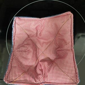 Hot pot bowl holders